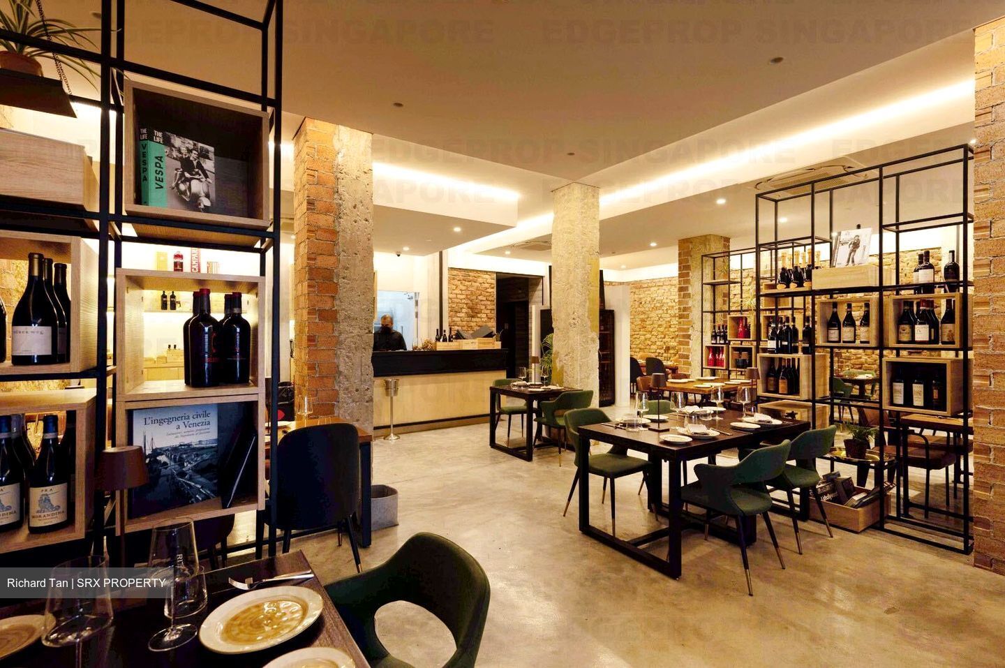 Telok Ayer Conservation Area (D1), Shop House #454387591